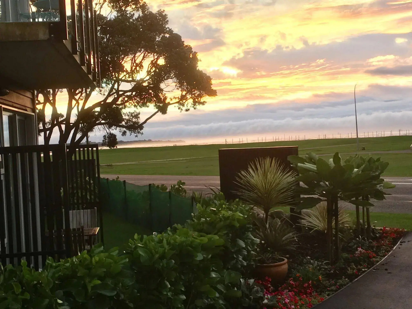 Carters By The Sea Westport