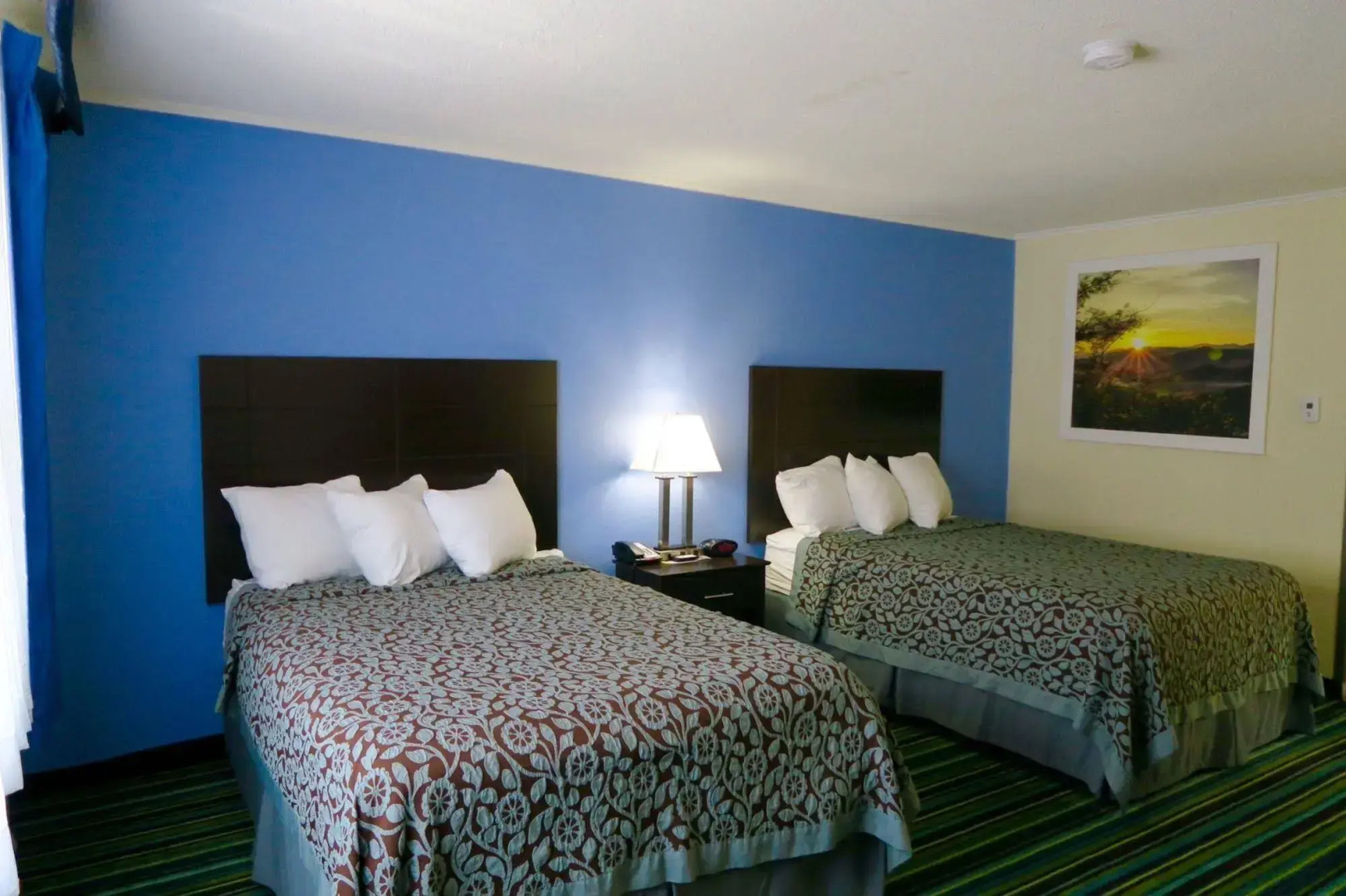 Days Inn By Wyndham Lincoln