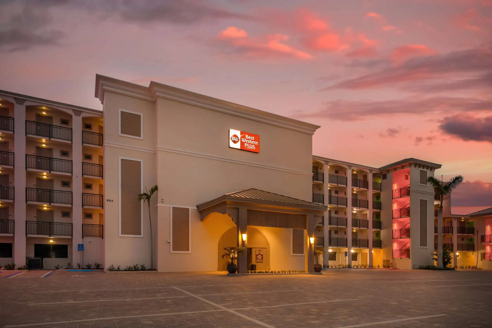 Best Western Plus Beach Resort