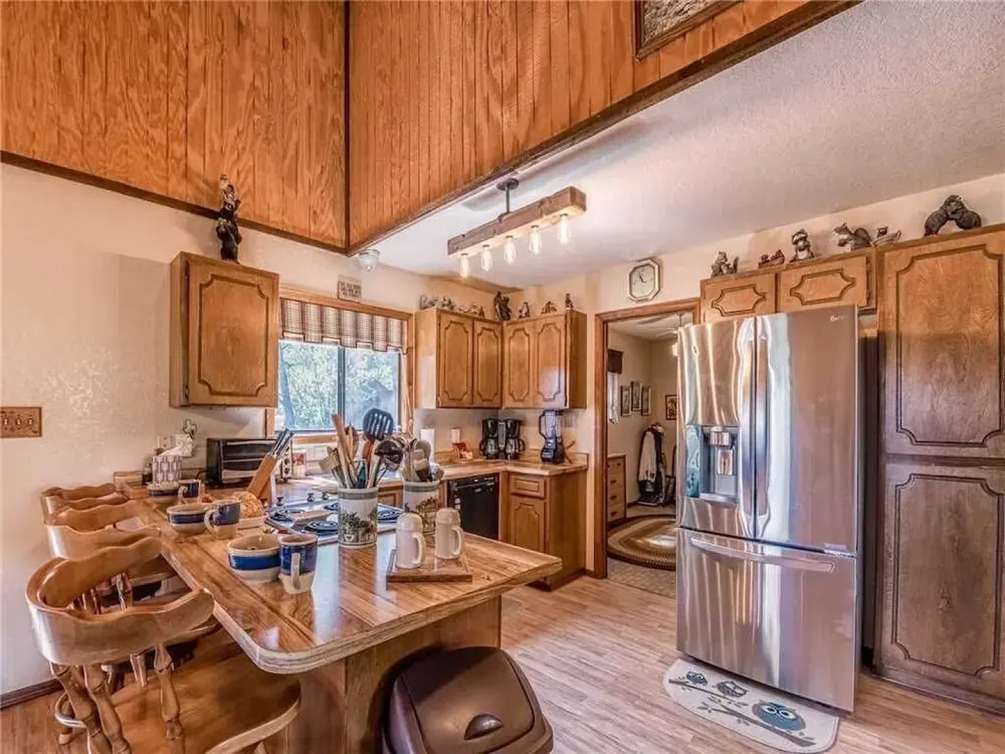 Mockingbird Cabin, 3 Bedrooms, Sleeps 8