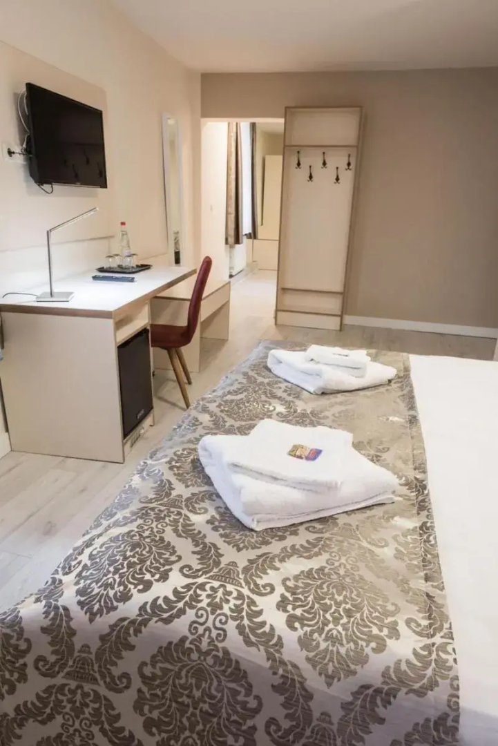 Novel Hotel
