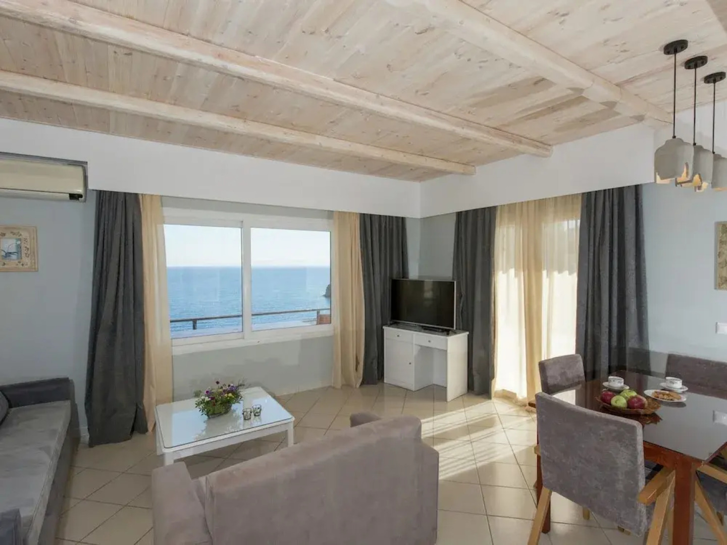 Beautiful Villa in Agia Paraskevi Samos with Swimming Pool