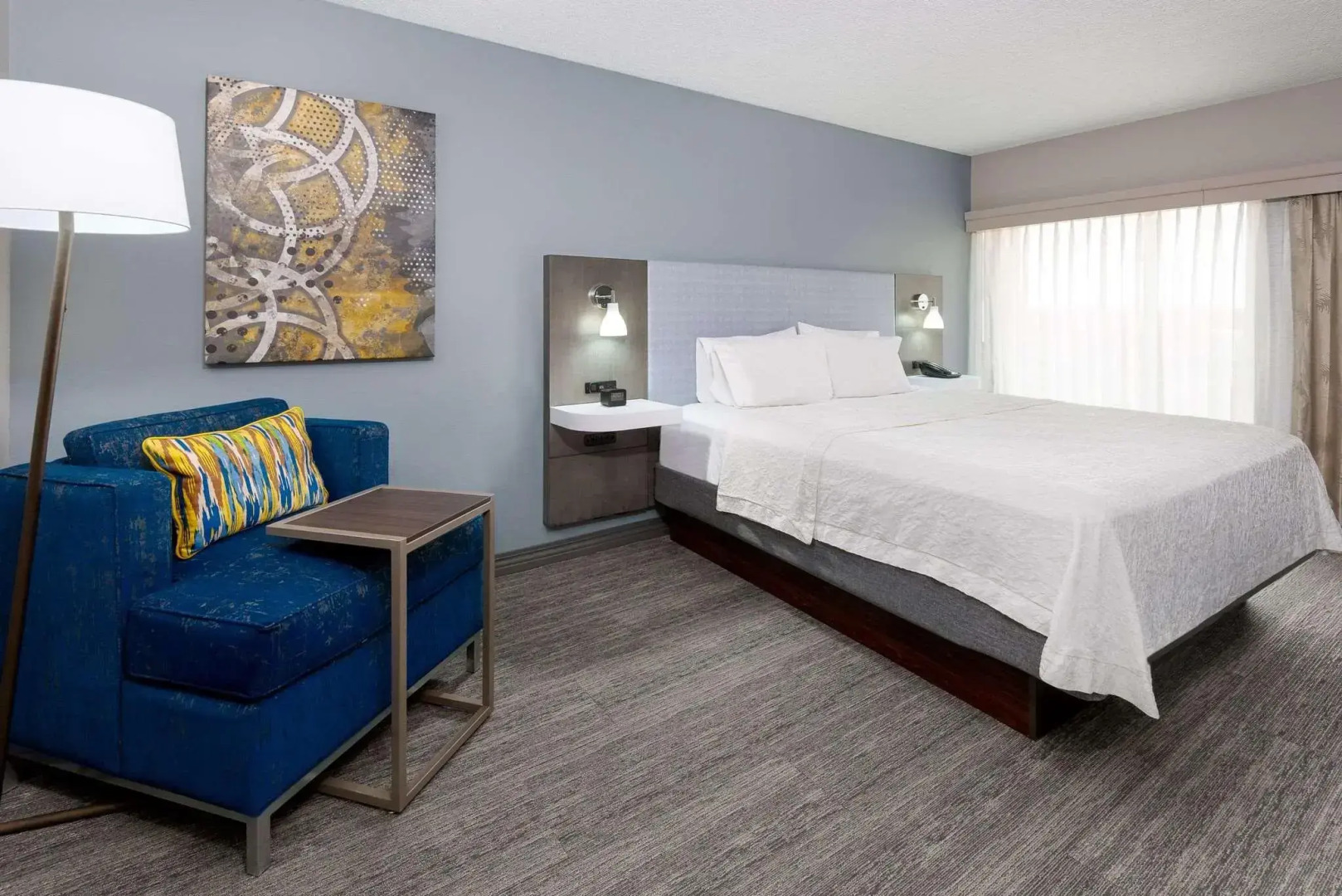 Hampton Inn & Suites Kansas City-Country Club Plaza