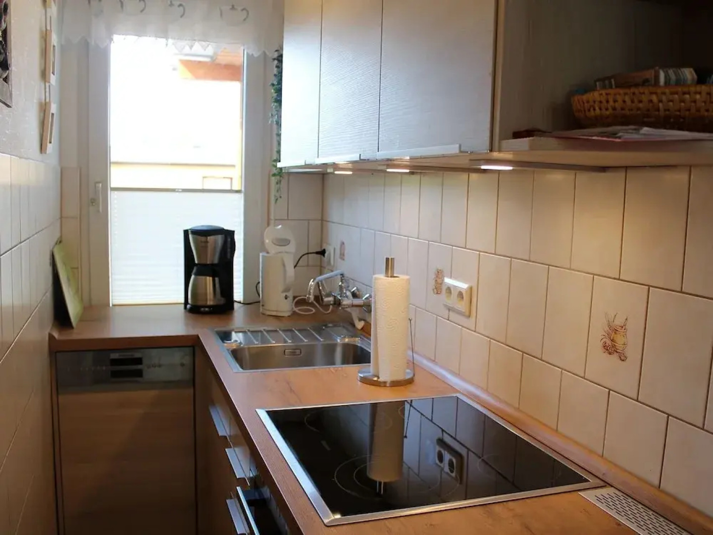 Blissful Holiday Home in Hohenkirchen With Roofed Terrace