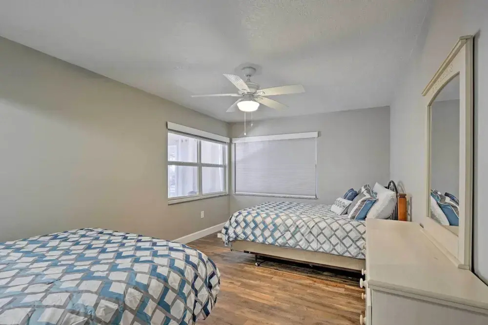 Dock & Beautiful Views! Spacious Bellows Lake Gem