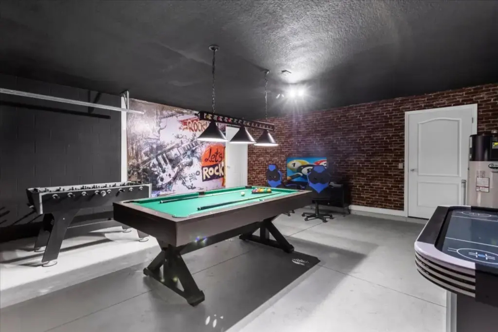 7 Bedrooms / 5 Bathrooms / Champions Gate (1532 MV), Davenport, US