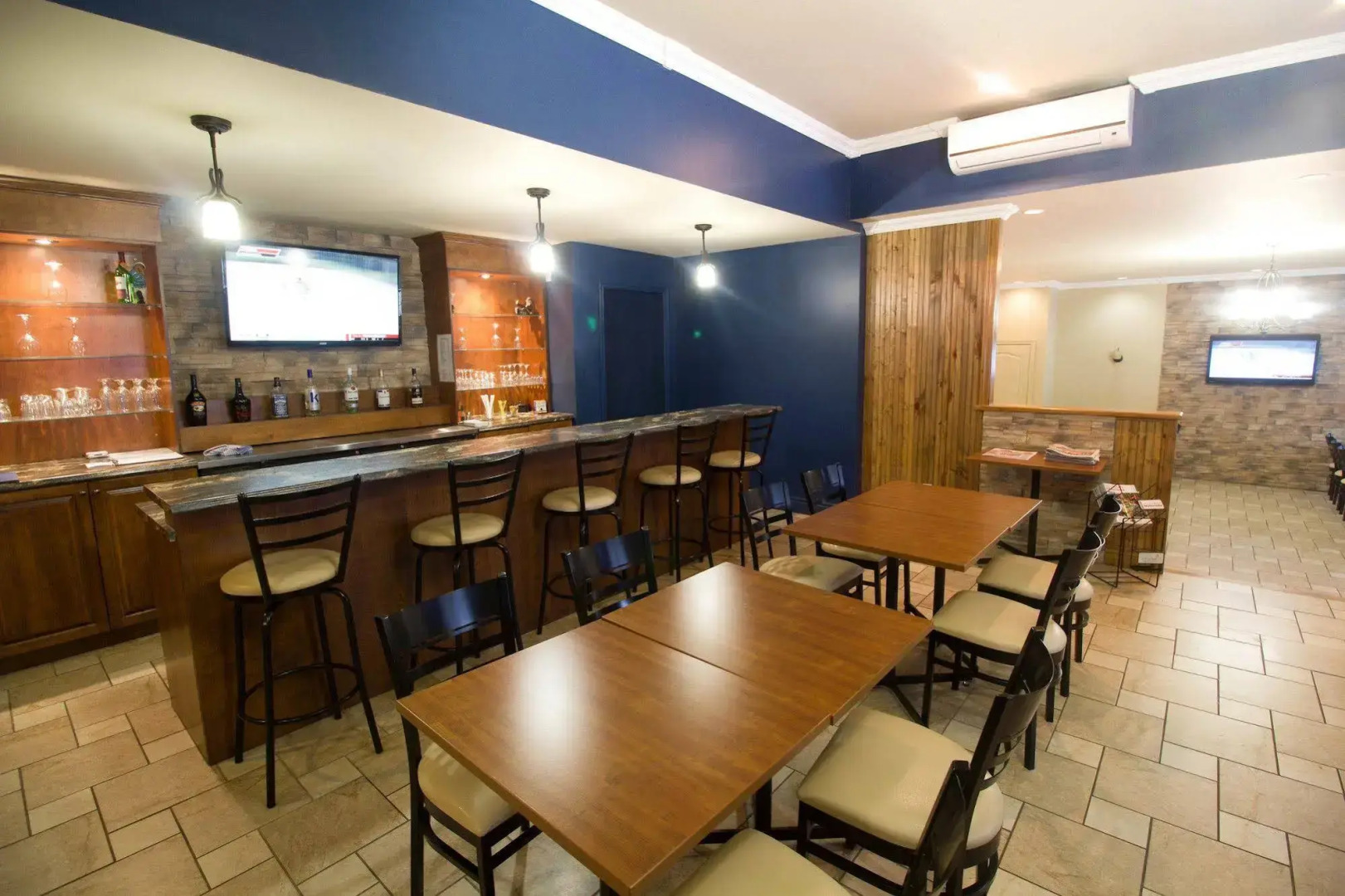 Hotel Marineau La Tuque Centre