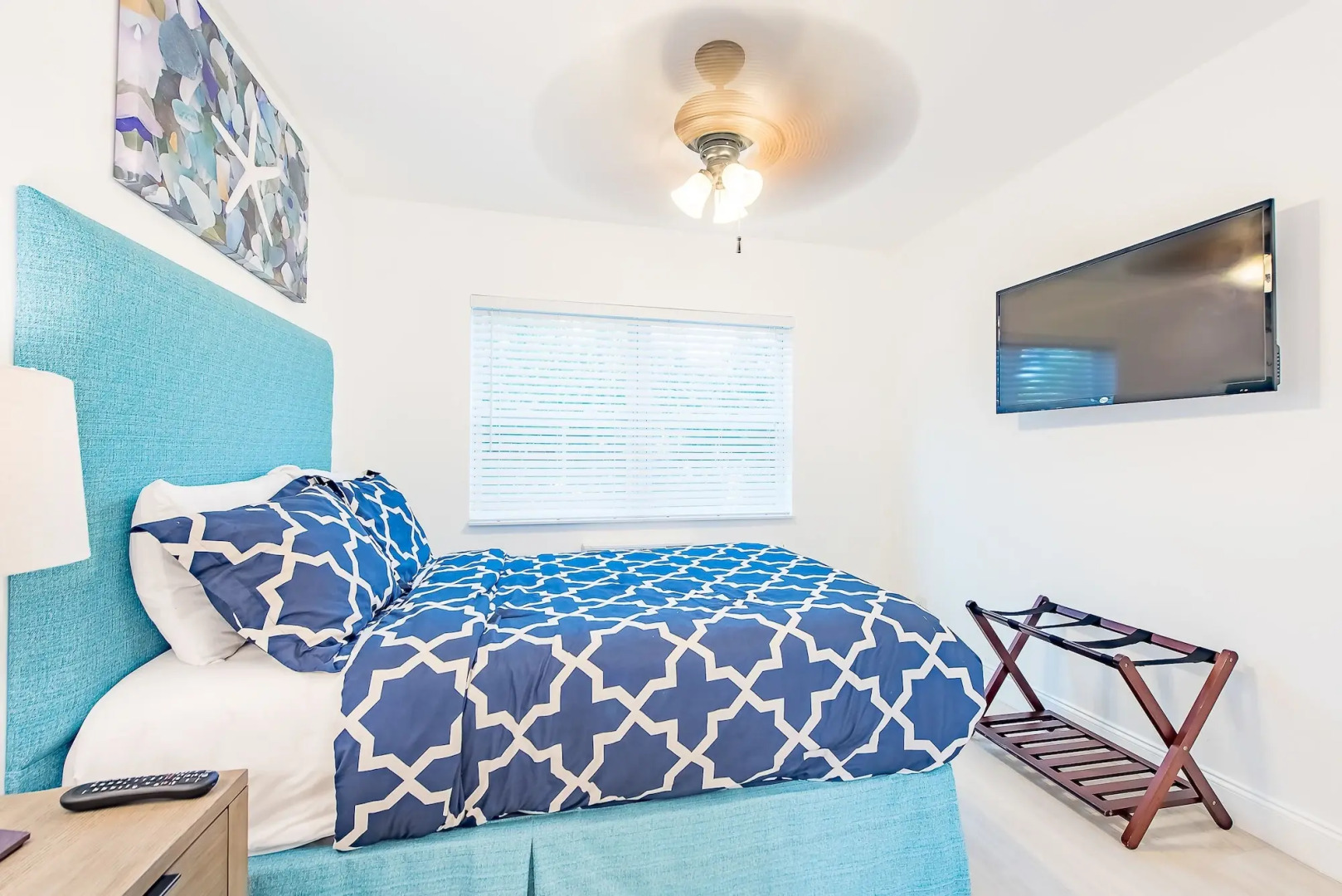 Sea Beach Plaza - Near Jungle Queen Riverboat