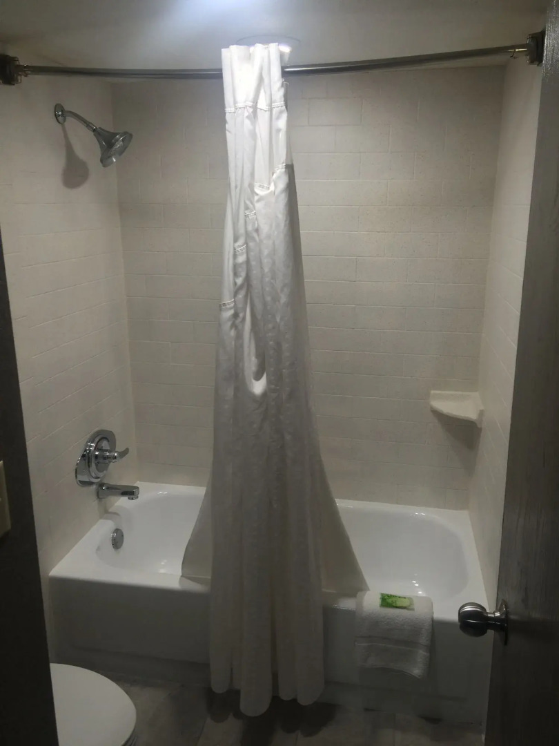 Holiday Inn Express Fayetteville- Univ of AR Area by IHG