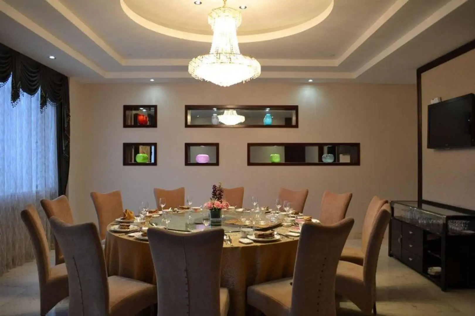 Long You West Lake Hillview International Hotel