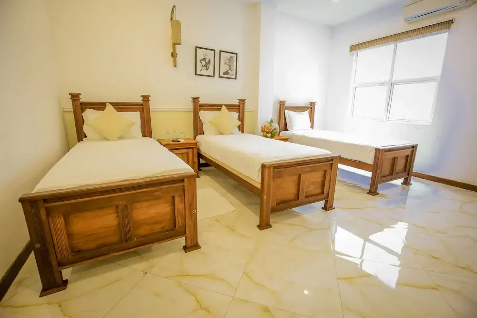 Grand Rockland Hotel