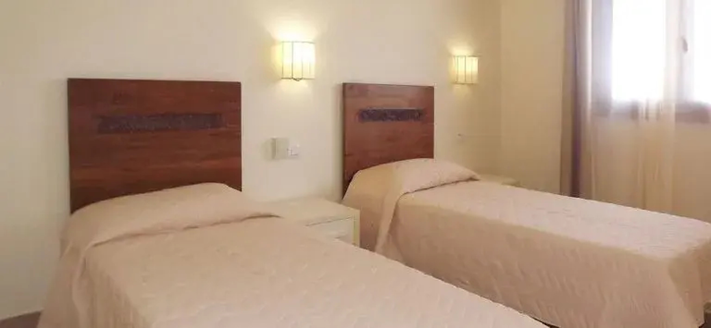 Djadsal Moradias Tropical Resort