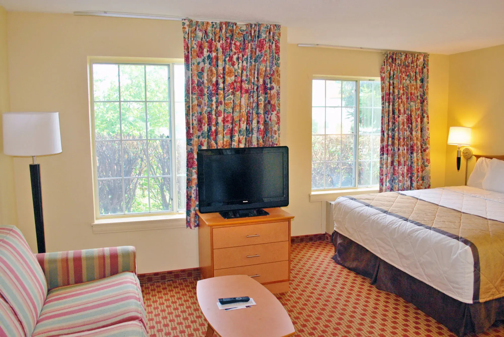 Extended Stay America Select Suites - St. Louis - Airport - Central