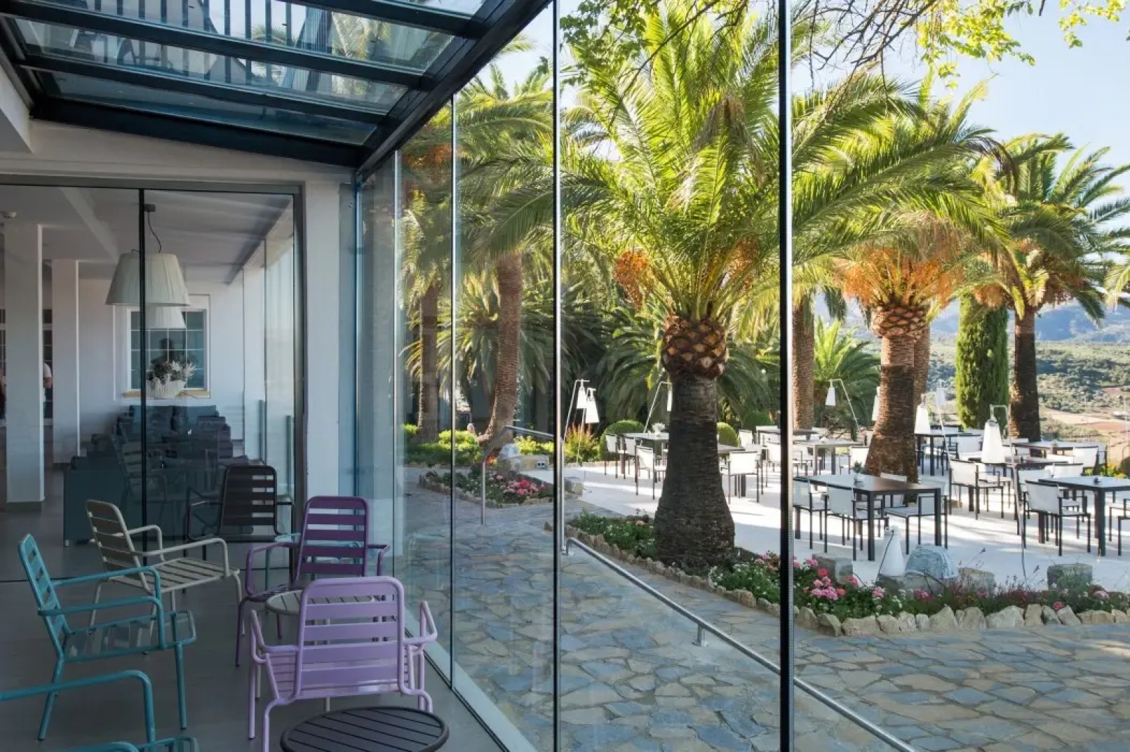 Отель Catalonia Reina Victoria