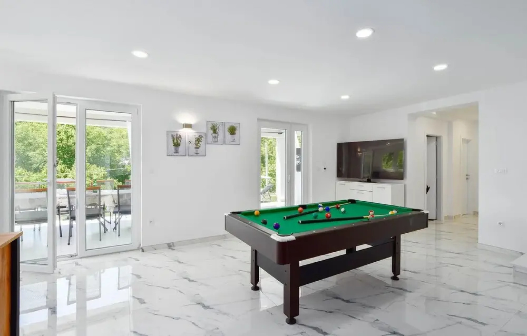 Beautiful Home in Sinj With 5 Bedrooms, Wifi and Outdoor Swimming Pool