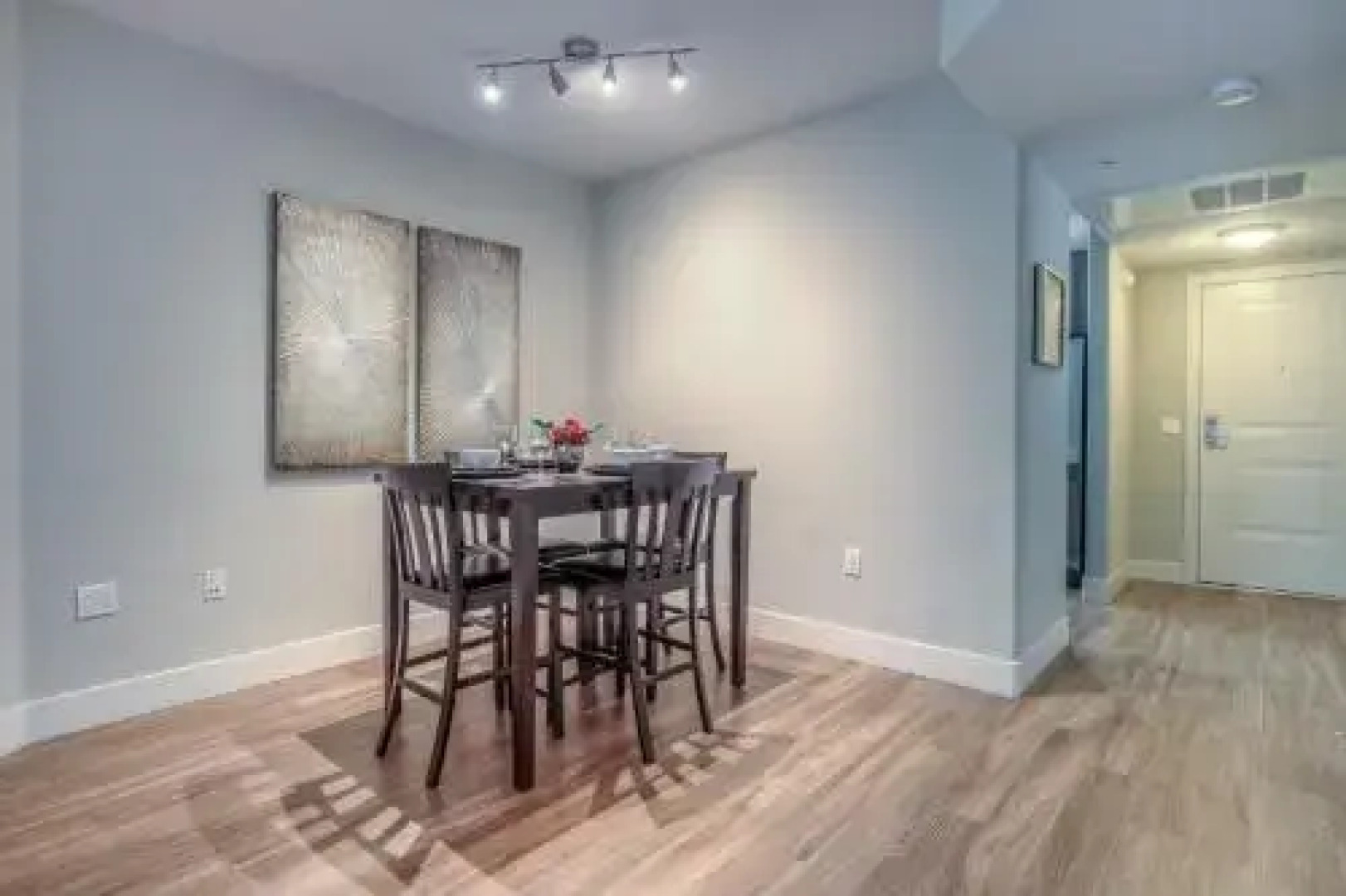 Glendon Westwood 2204