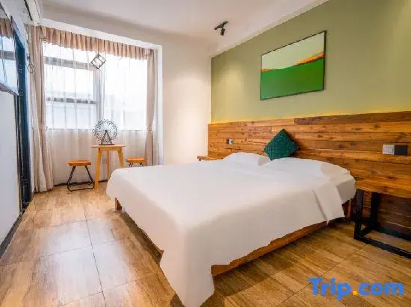 Tianmen Mountain Loft Art Inn