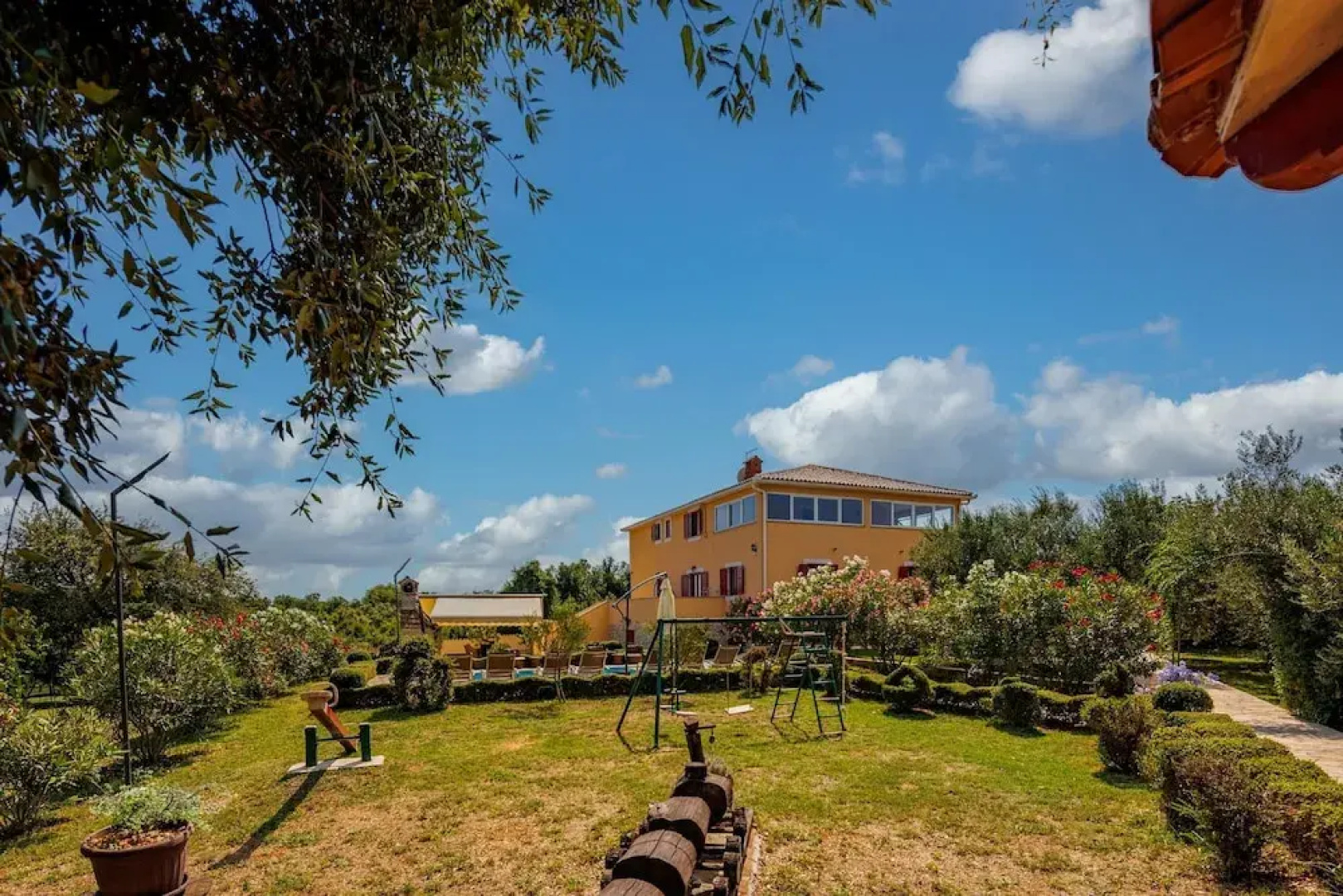 Pool Villa Divina in i an
