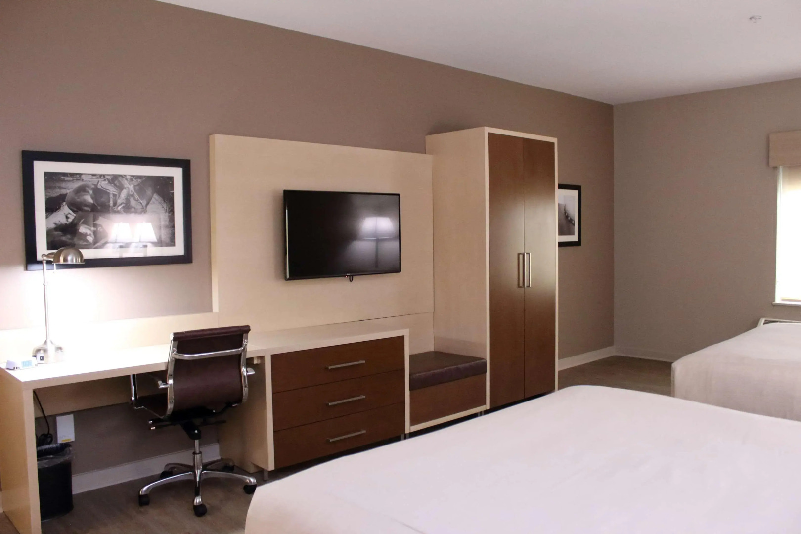 Best Western Bandera Suites & Saloon