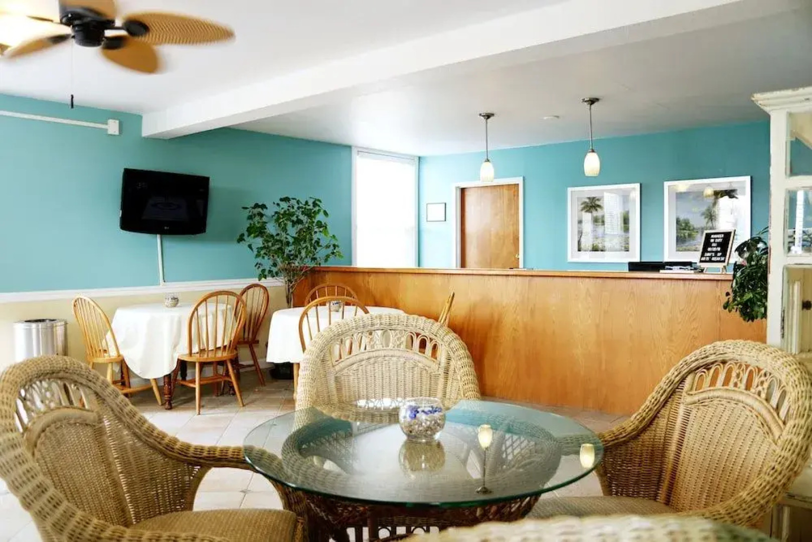 Ocean Sands Beach Boutique Inn - Stay At the Beach