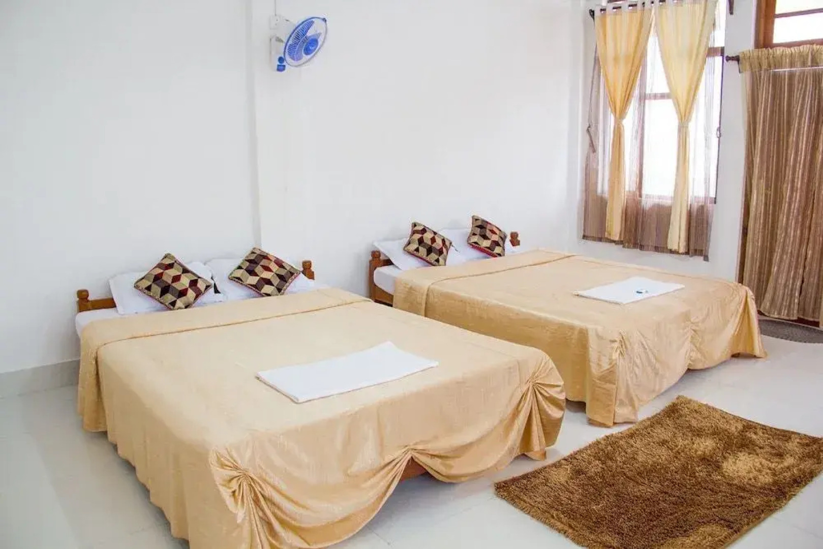 Pumpkin Cordial Lodge