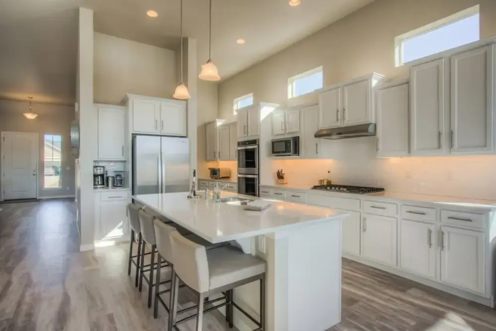 5BD Lakeside Mountain Spectacularhot Tubluxury