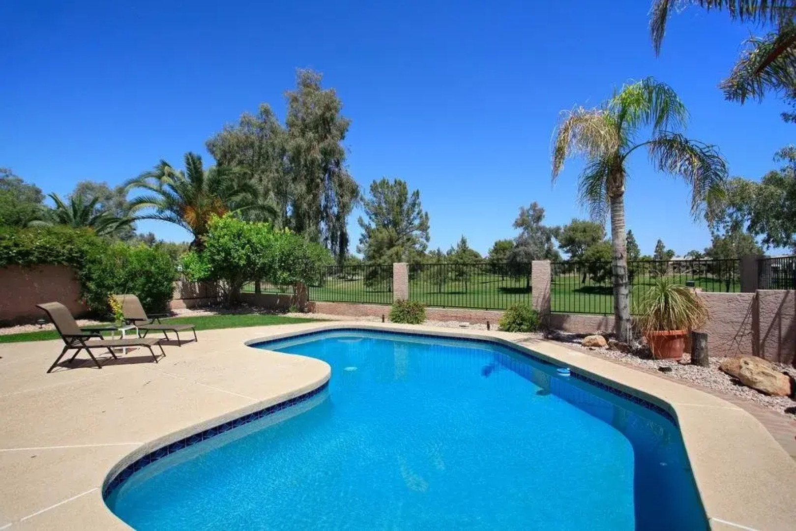 Chandler - 4 Bedroom Home - Chandler