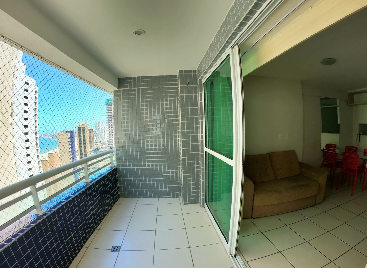 Beach Class Residence by SOLEMAR