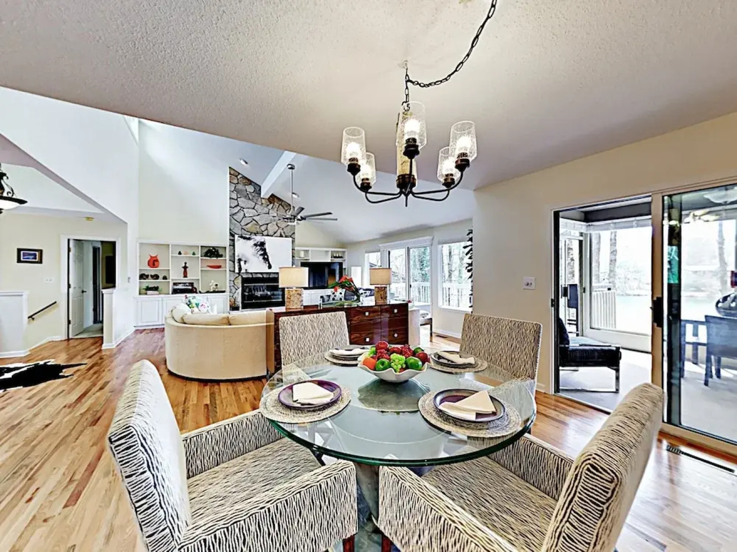 Middle Connestee - 3 Br Home