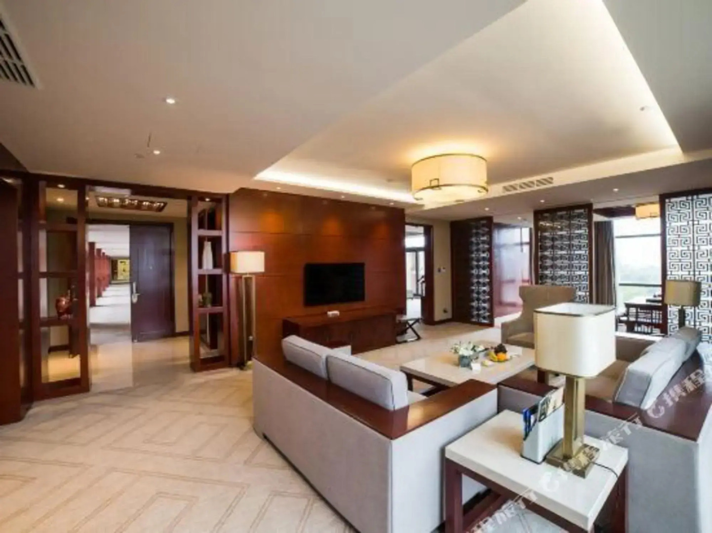 Jing Cheng Earthsea SPA Holiday Center - Ruili