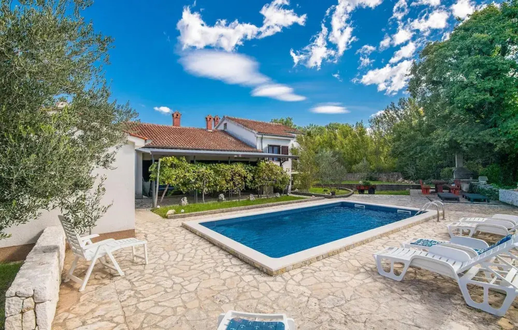 Nice Home in Malinska With Wifi and 3 Bedrooms