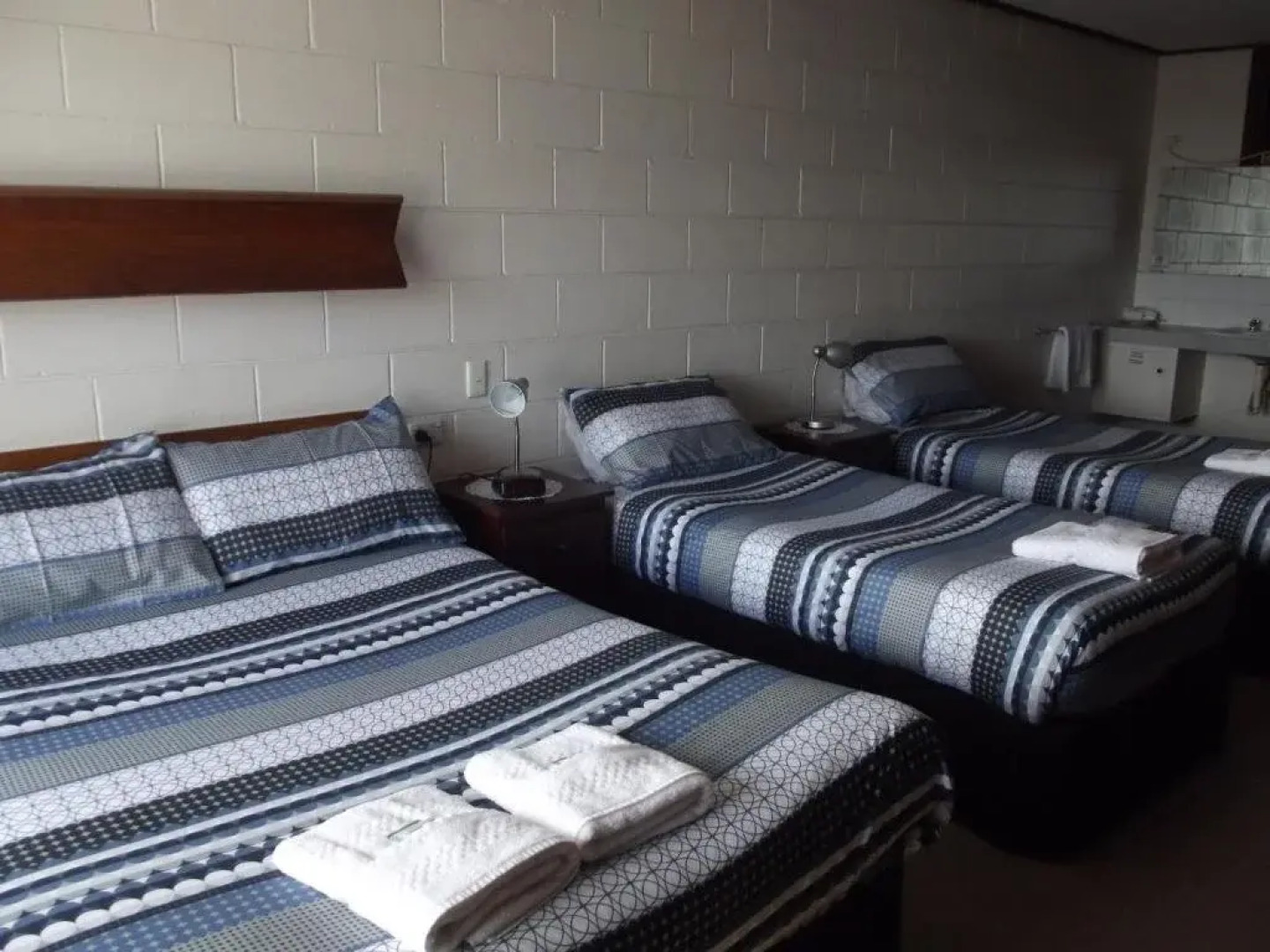 Morwell Parkside Motel