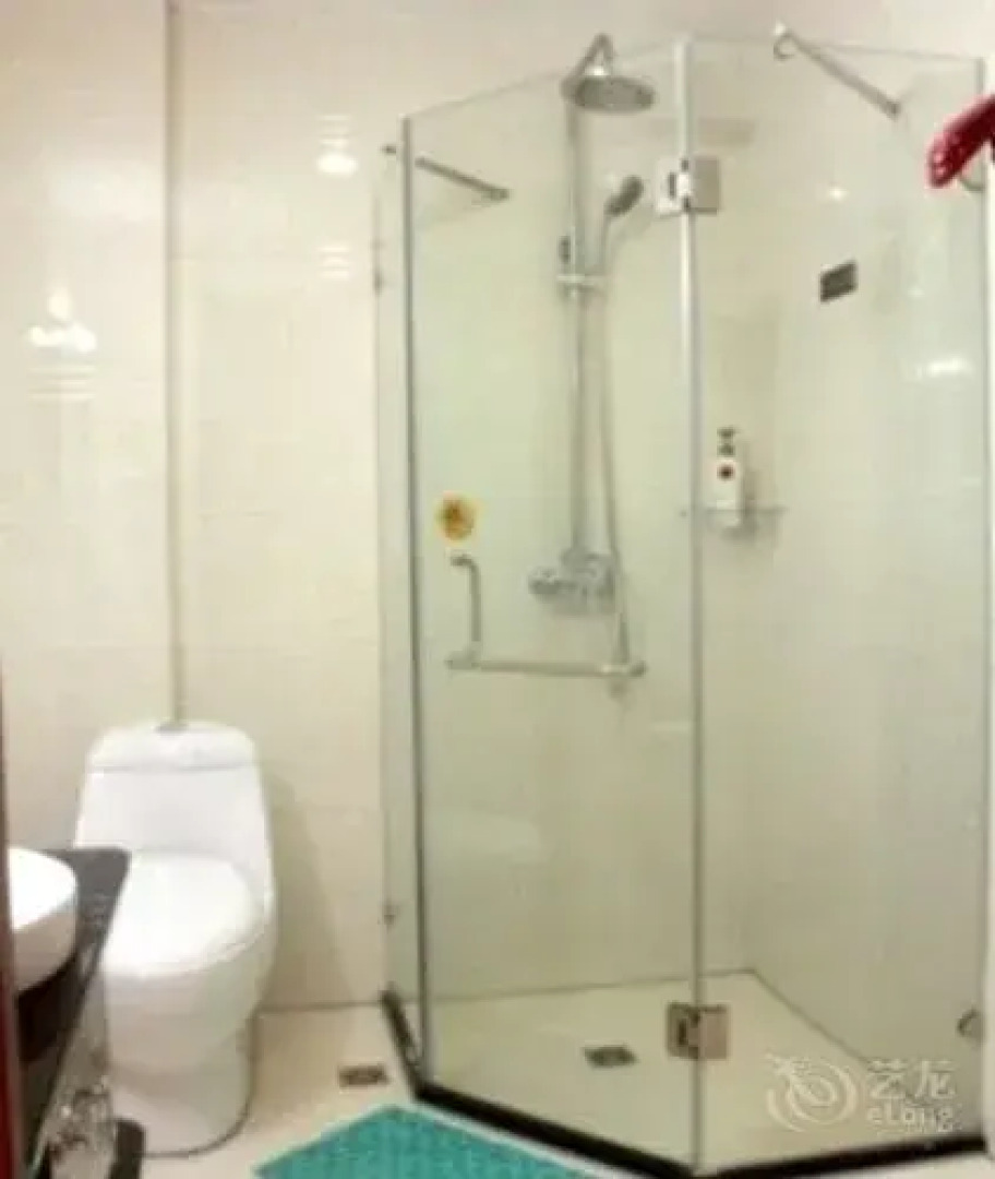 Hualian Business Hotel