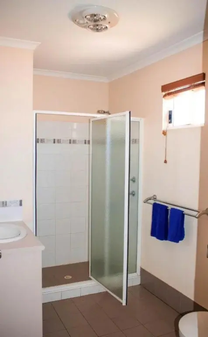 Outback Oasis Caravan Park
