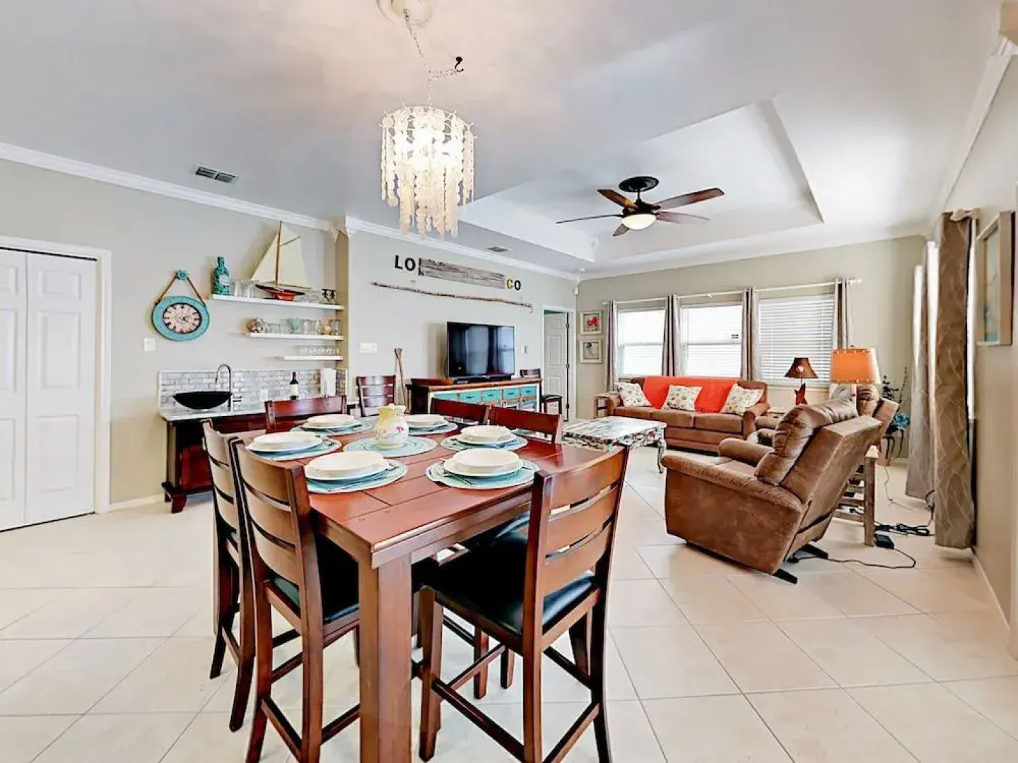 Port Aransas Condo by RedAwning