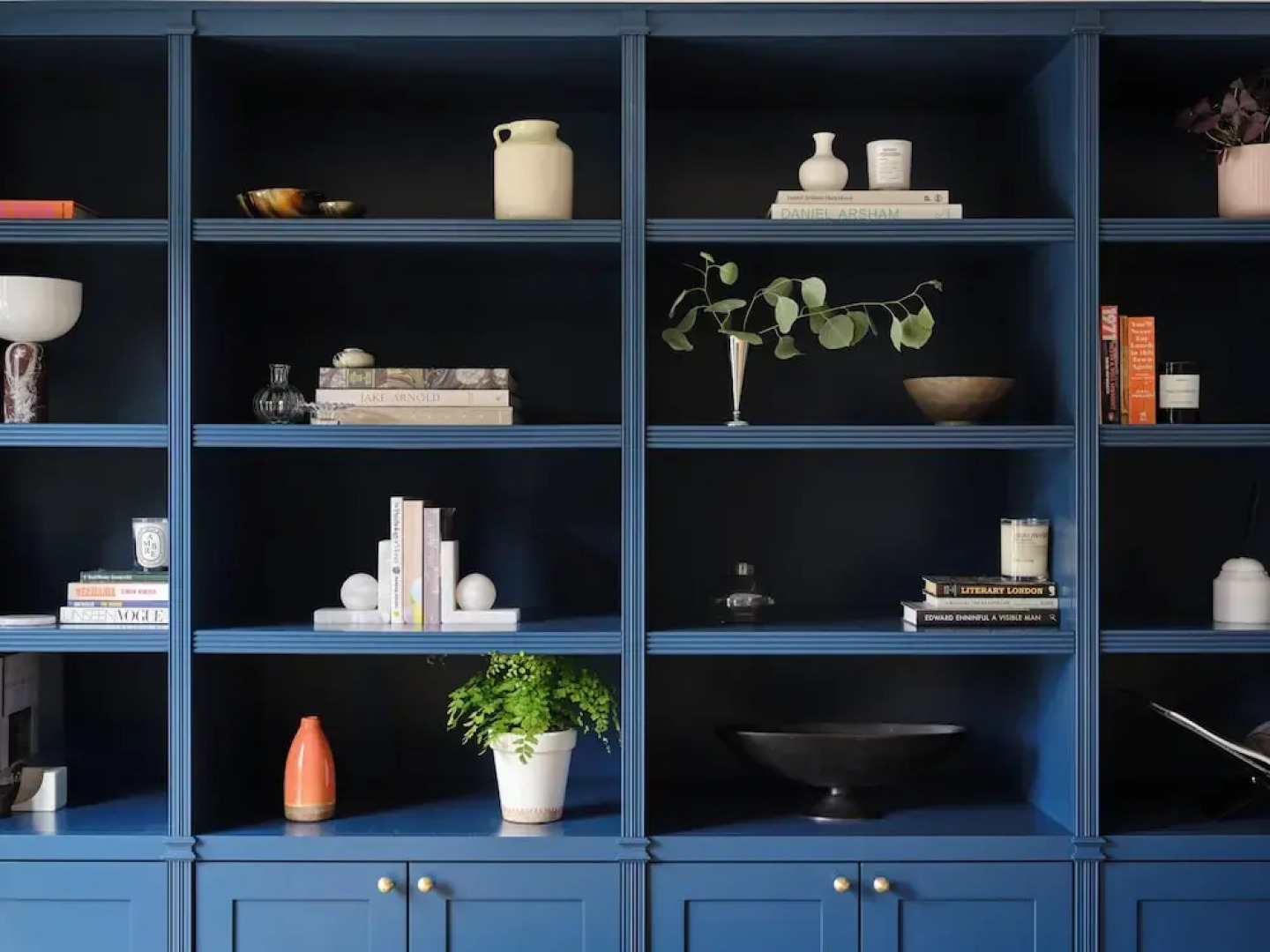 Thames Mansion - River View