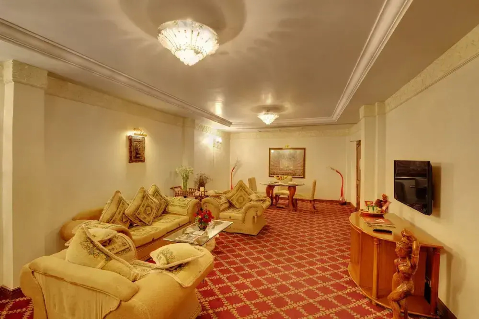 Hotel Babylon International