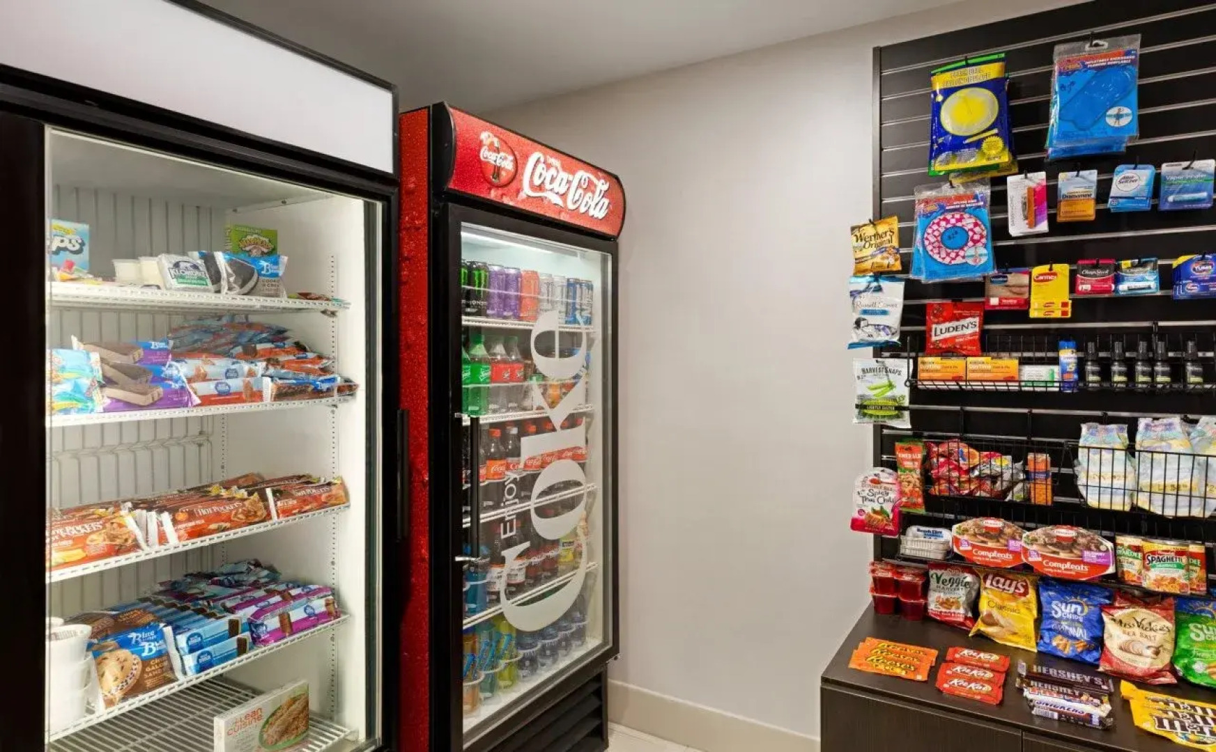 Holiday Inn Express & Suites Shawnee by IHG