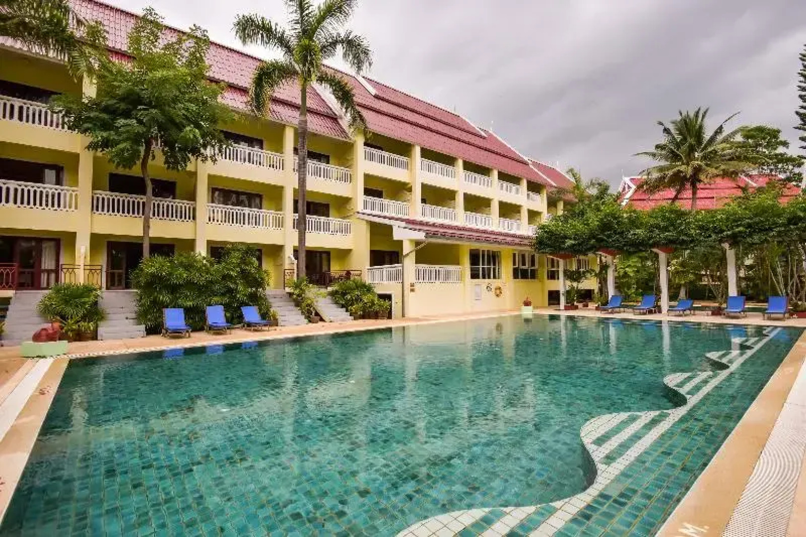 Capital O 406 Krabi Success Beach Resort