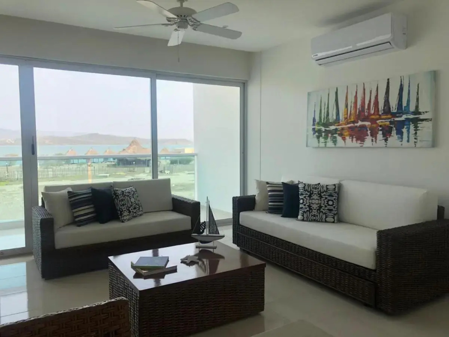 Marina Puerto Velero