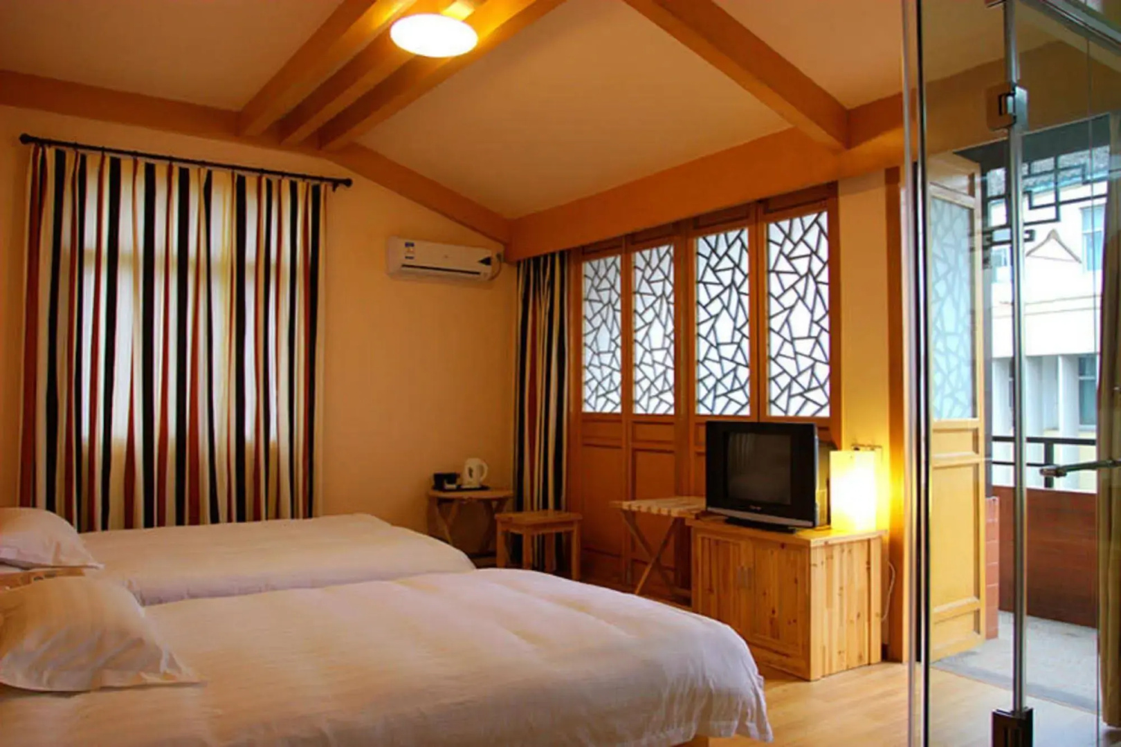 Huangshan Ancient Town Youth Hostel