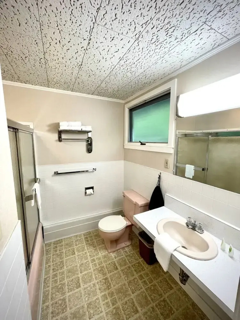 Mount Coolidge Motel