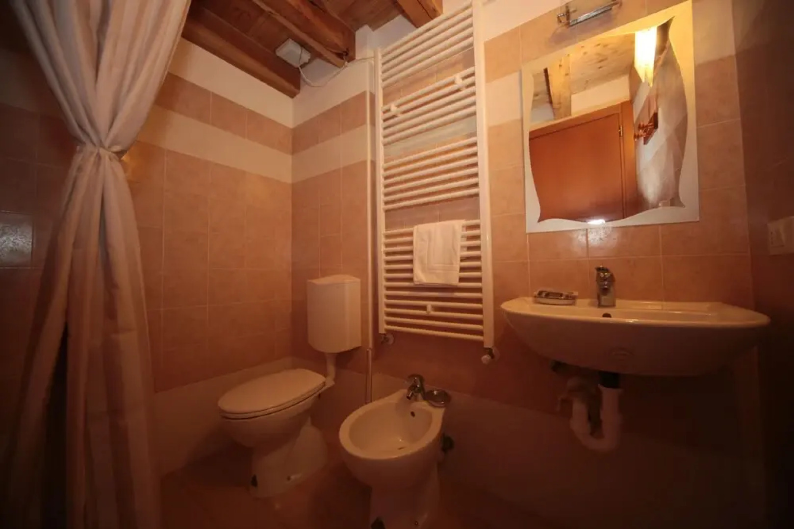 Albergo Diffuso Valcellina e Val Vajont in Erto