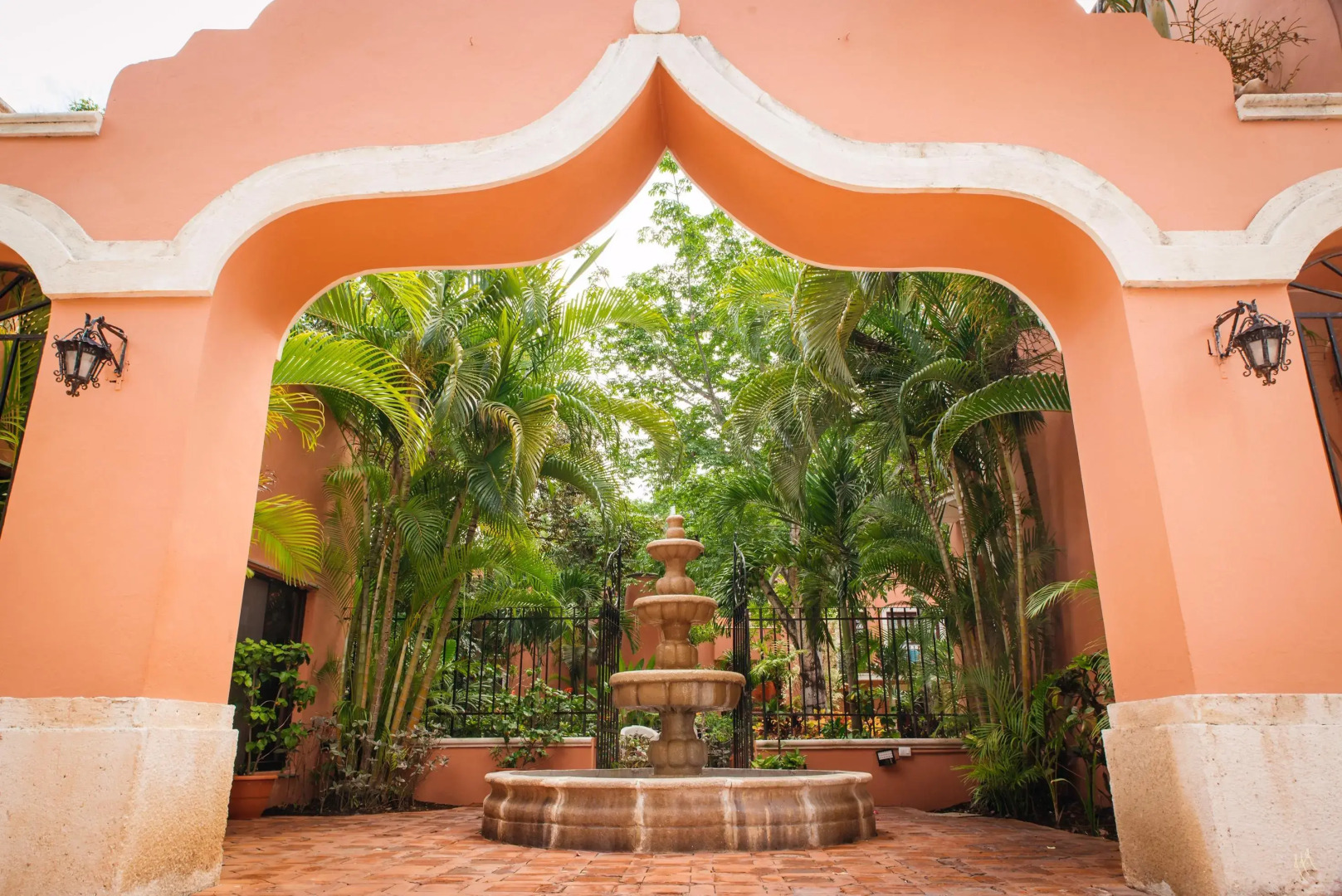 Hacienda San Miguel Hotel & Suites