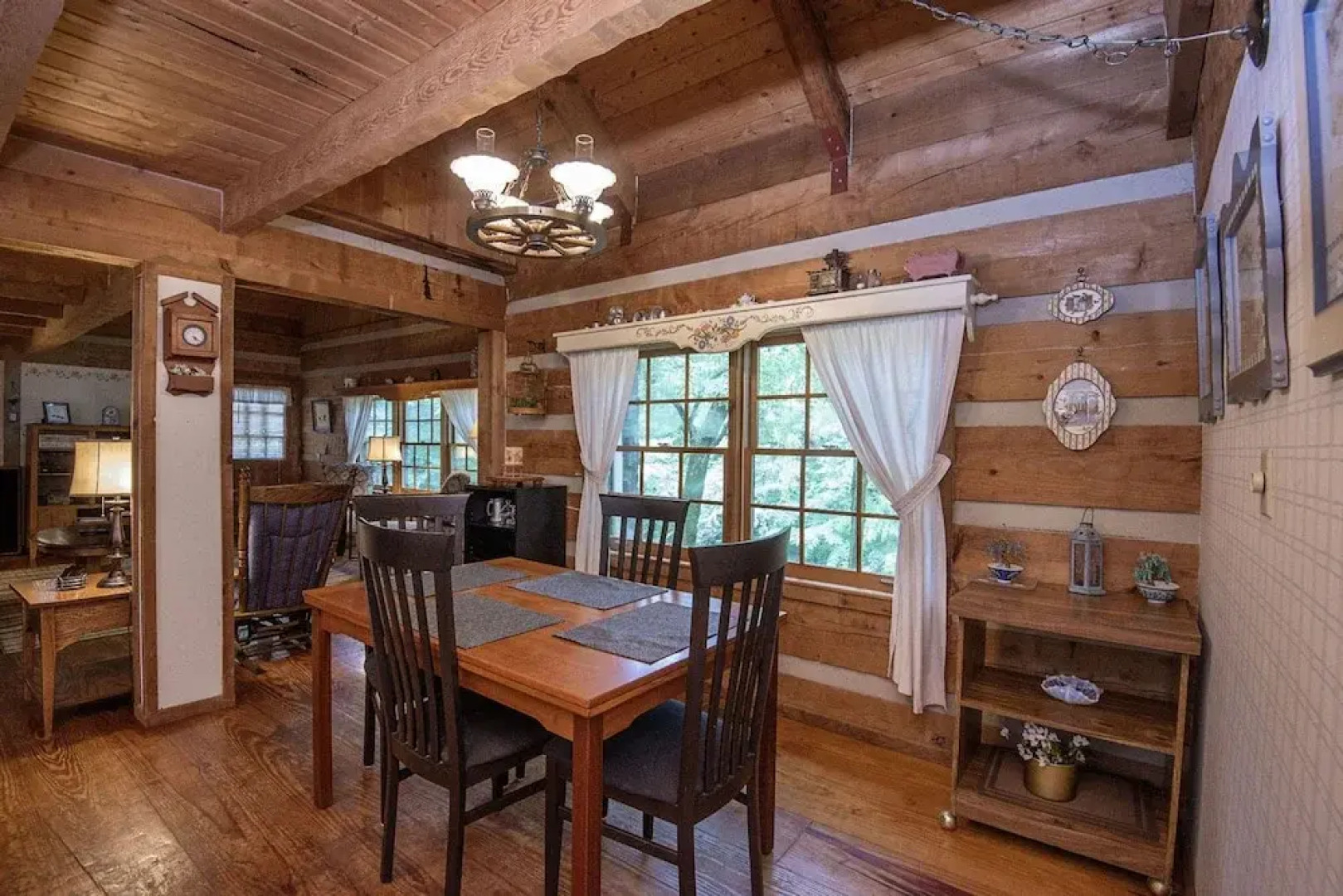 Valhalla by Heritage Cabin Rentals