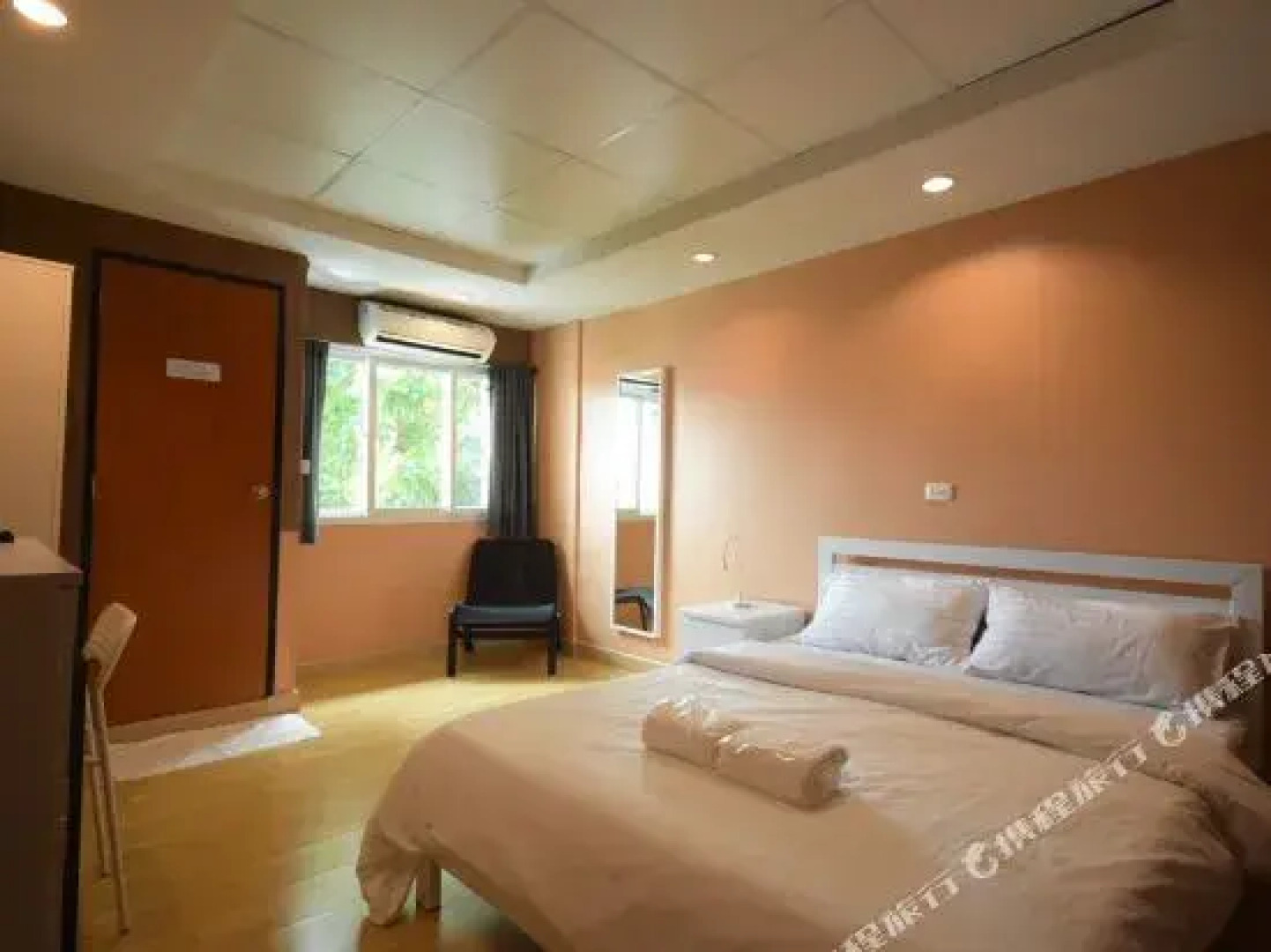 Room@Doze Apartments