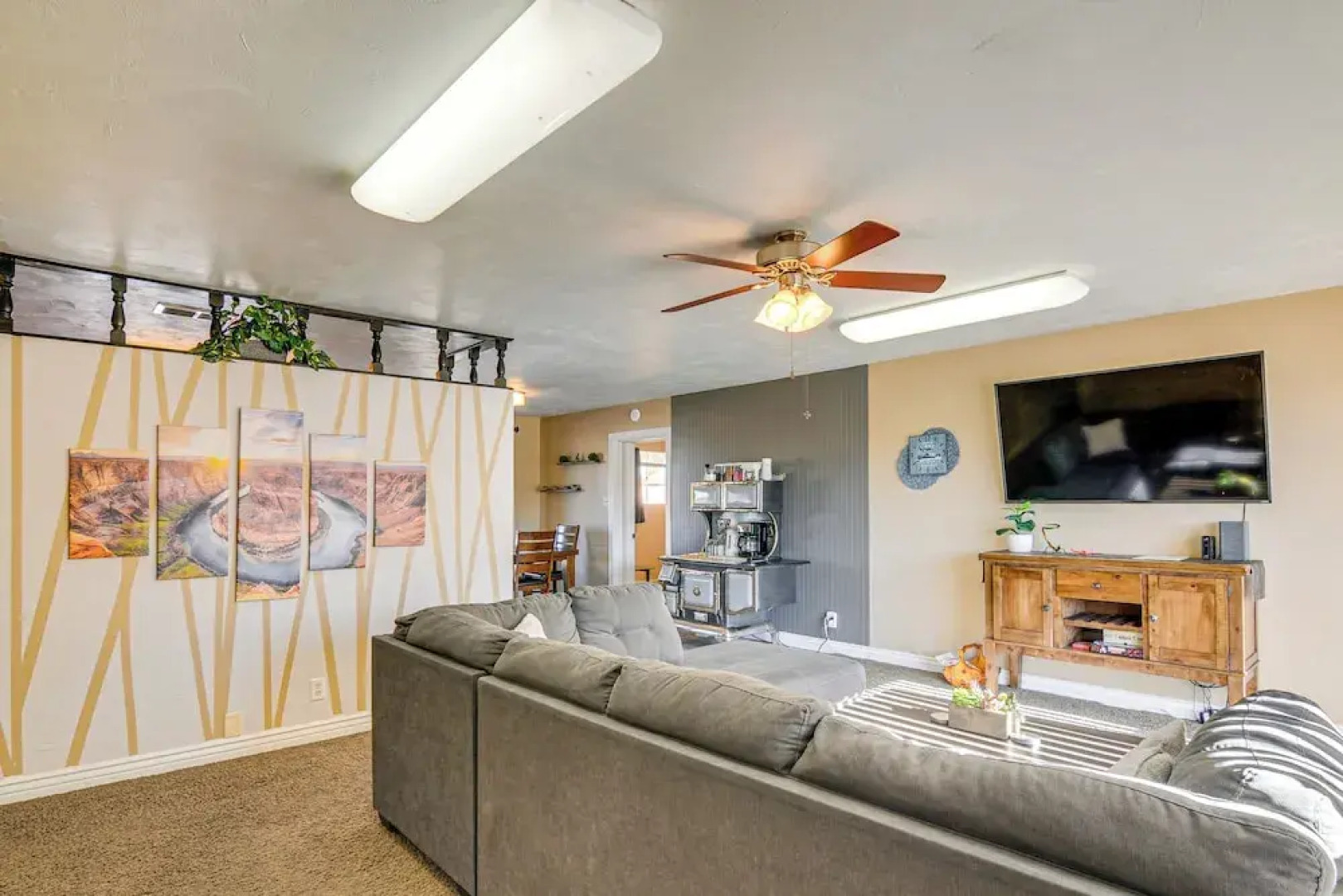 3 Mi to Glen Canyon Dam: Home w/ Fenced Yard