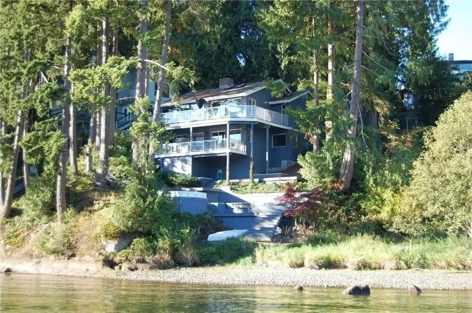 Far Summit Lake House - Three Bedroom Home