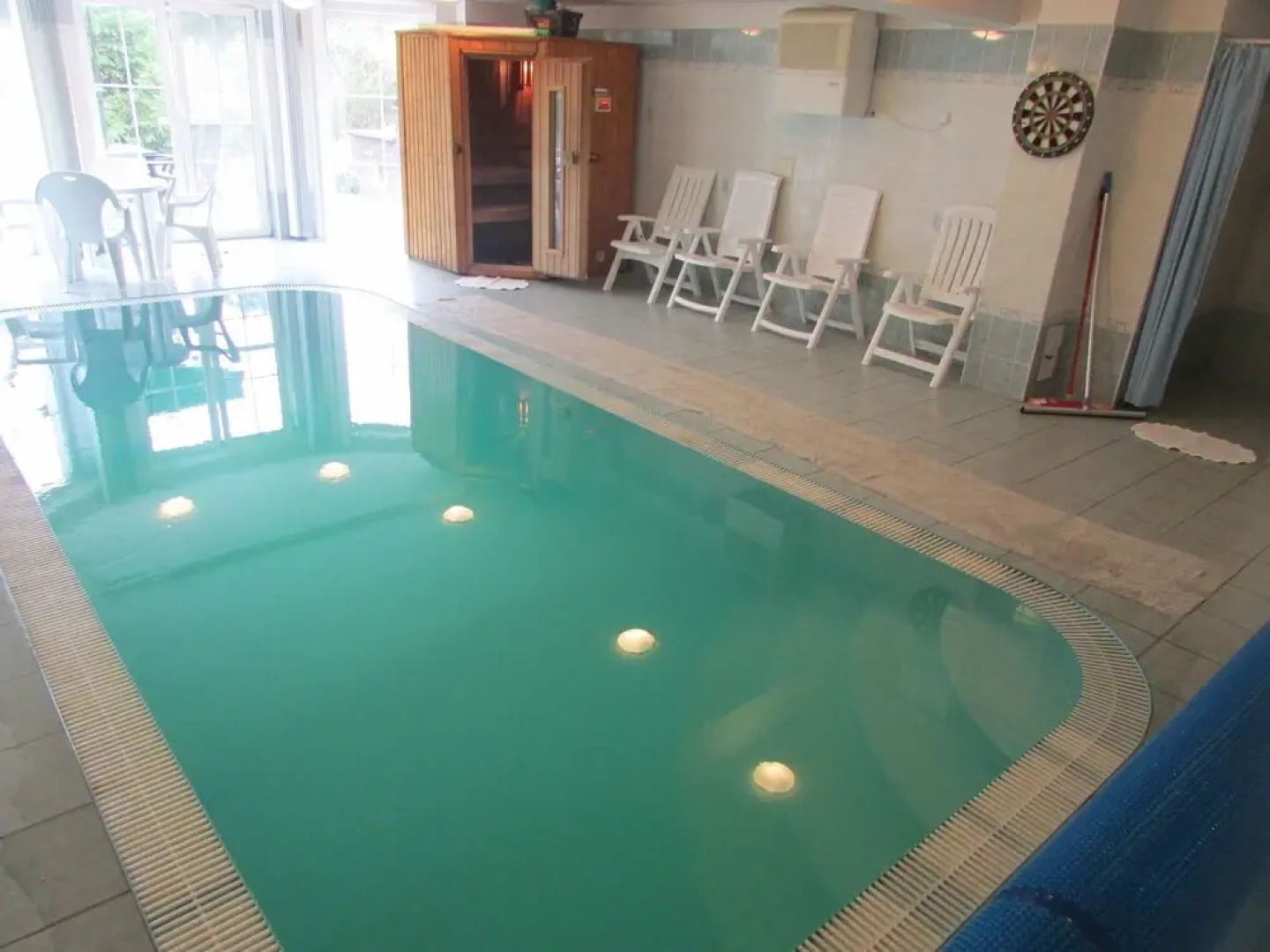 Villa with pool and sauna at Prague