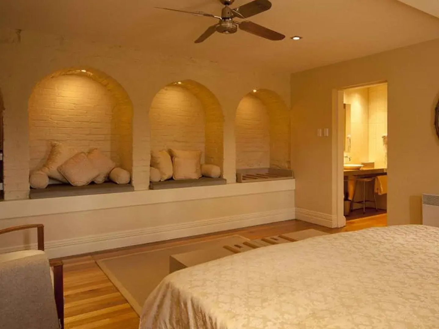 The Woodbridge Waterfront Rooms.